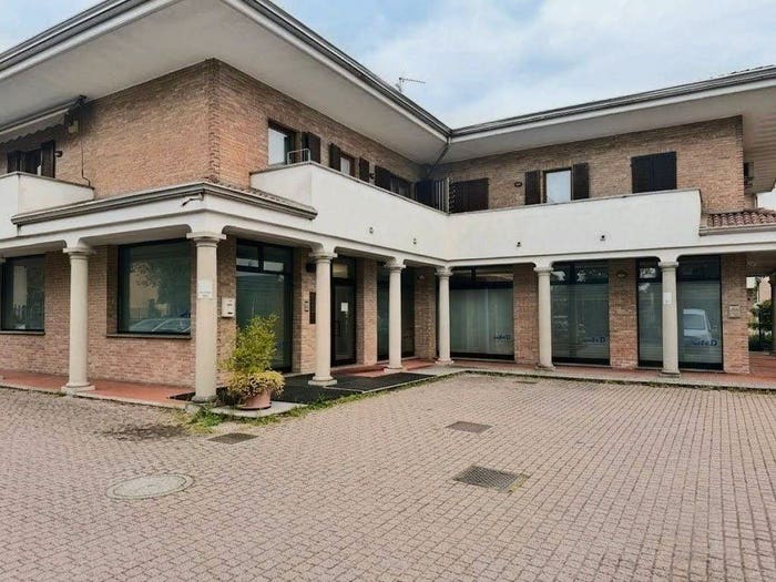 Appartamento trilocale in vendita in Via Trieste, Centro, Limbiate