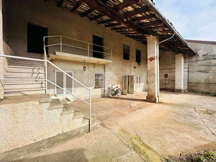 Casa quadrilocale in vendita in Via Circonvallazione Nord, Centro, Castrezzato