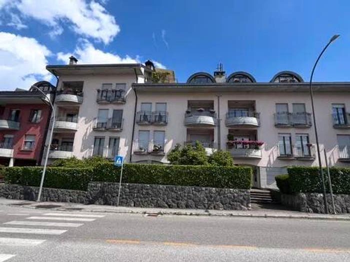 Appartamento con 5 locali in vendita in Via Monte Grappa No Number, Centro, Belluno