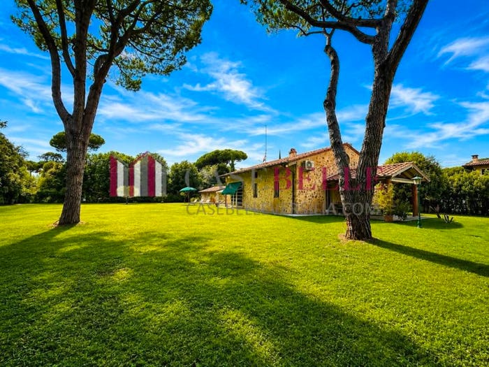Casa con 6 locali in affitto in Via Goldora, Pietrasanta