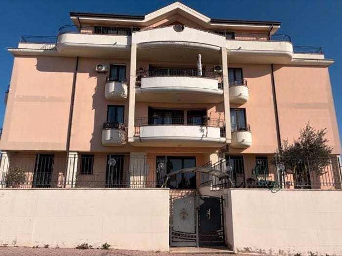 Appartamento quadrilocale in vendita in Via Maria Montessori, San Martino Bassa, Città Sant'Angelo