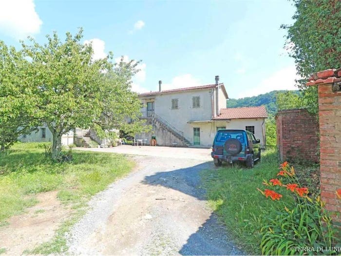 Casa con 6 locali in vendita in Via Walter Tessieri No Number, Centro, Pontremoli