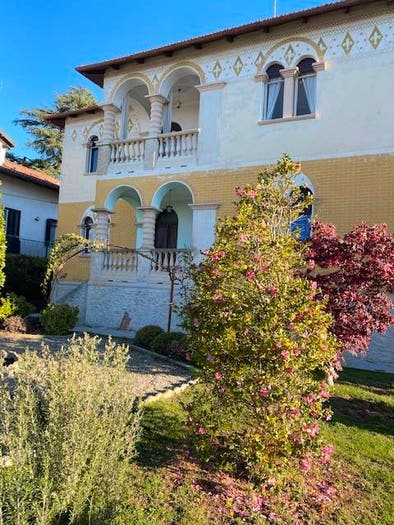 Casa con 6 locali in vendita in Centro, Bra