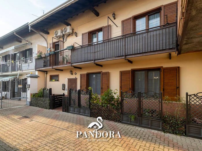 Casa trilocale in vendita in Via Mario Albino Bonicalz, Cassano Magnago