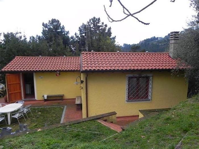 Casa quadrilocale in vendita in Camaiore Paese, Camaiore