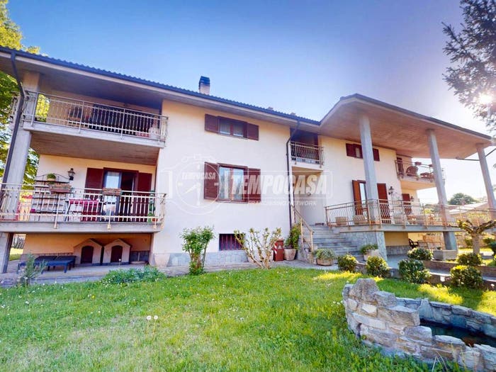 Appartamento con 6 locali in vendita in Località Oltre Rea, Monchiero