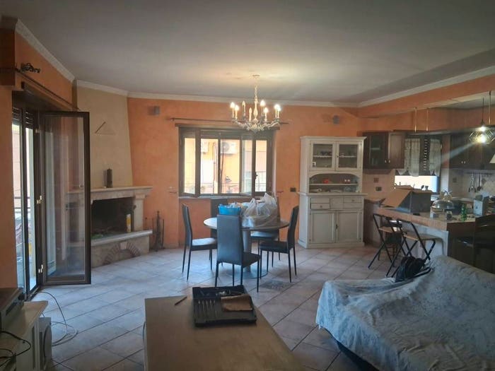 Appartamento trilocale in affitto in Via Cortale, Anagnina, Roma