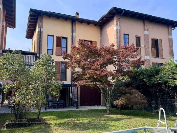 Casa con 5 locali in vendita in via aurelio saffi, Villasanta
