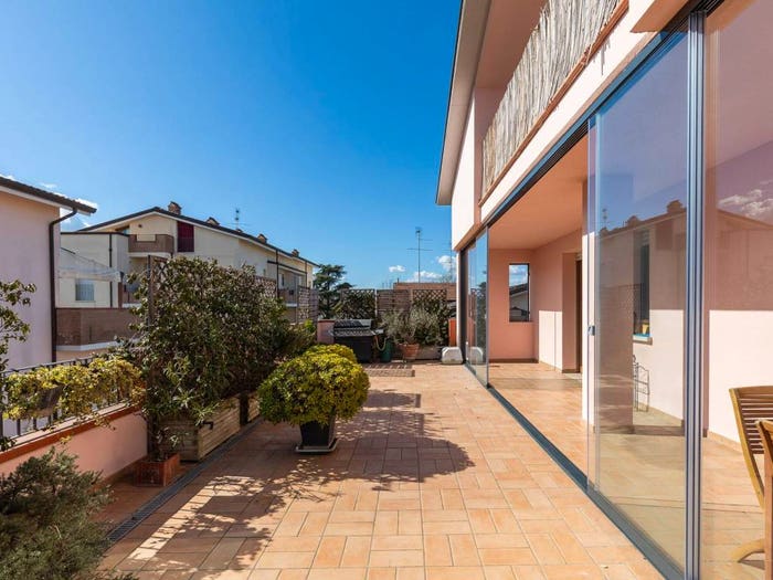 Casa quadrilocale in vendita in Giuseppe Di Vittorio, Zona Industriale Casola Canina, Imola