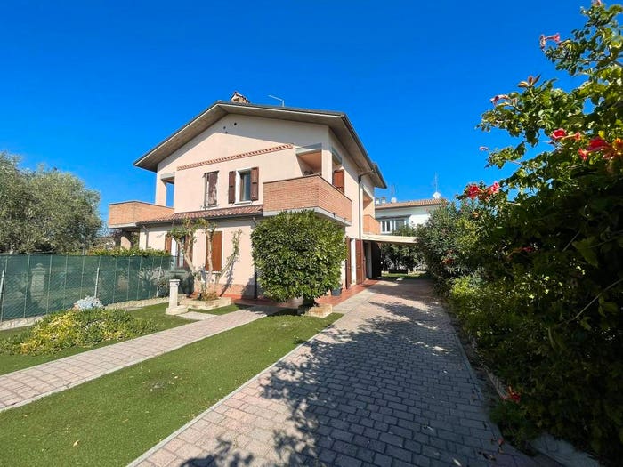 Casa con 6 locali in vendita in Via Tono Zancanaro, Lido Adriano Lido di Dante, Ravenna