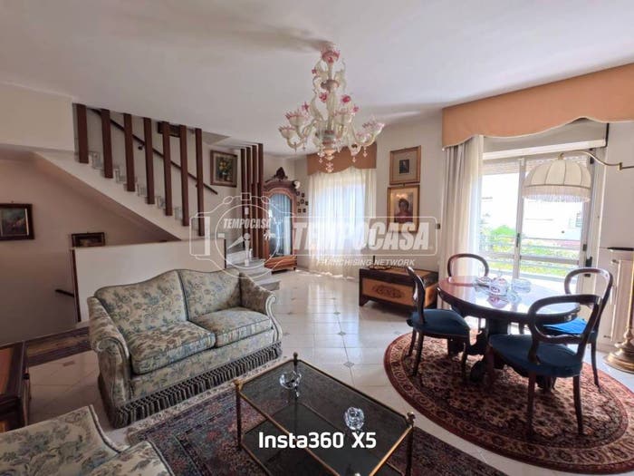 Casa quadrilocale in vendita in Via Epitaffio, Epitaffio Stadio, Giugliano in Campania