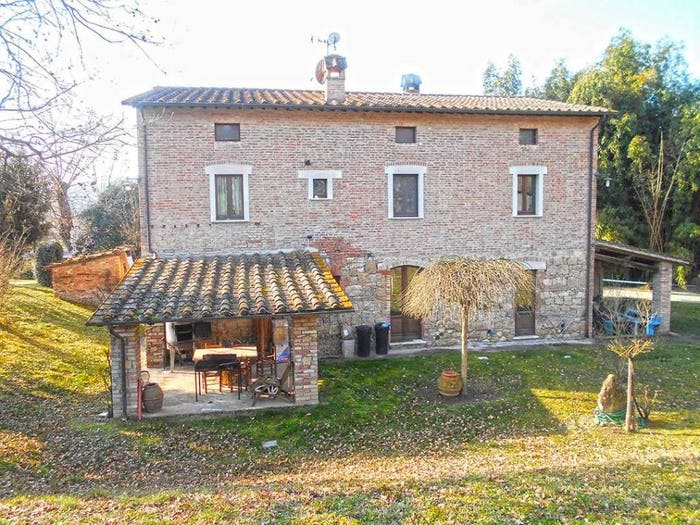 Casa con 6 locali in vendita in SP del Polacco, Centro, Cetona