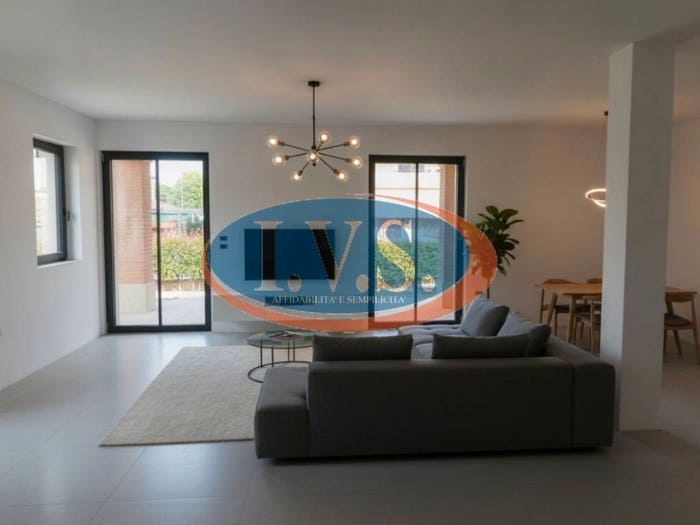 Casa quadrilocale in vendita in Via Roma, Centro, Veggiano
