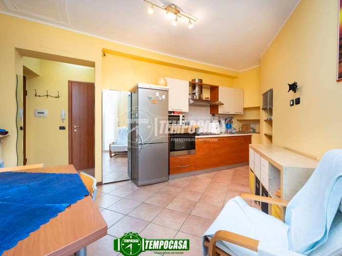 Appartamento bilocale in vendita in Via Eroi, Centro, Ornago