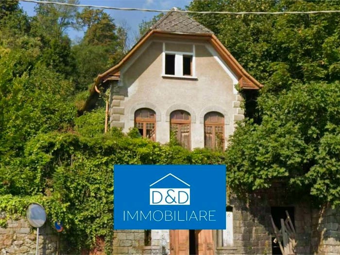 Casa con 6 locali in vendita in Via Loreto, Lanzo Torinese