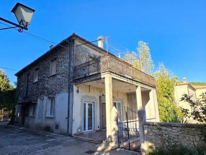 Appartamento con 6 locali in vendita in Vicolo del Molino, Centro, Guardea
