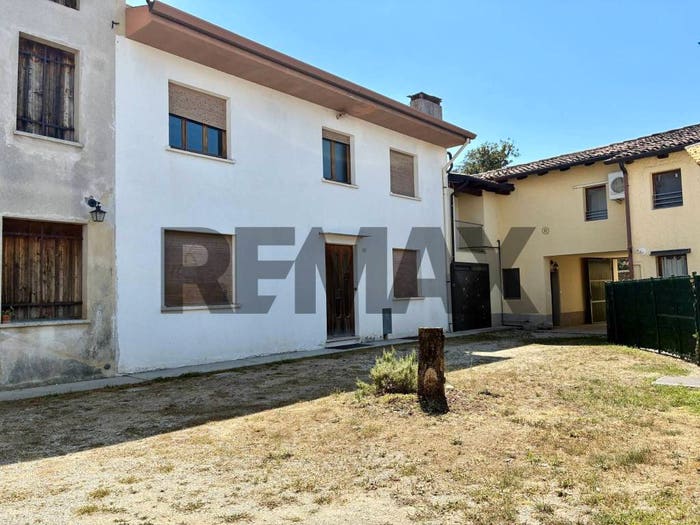 Casa con 5 locali in vendita in Centro, Mereto di Tomba