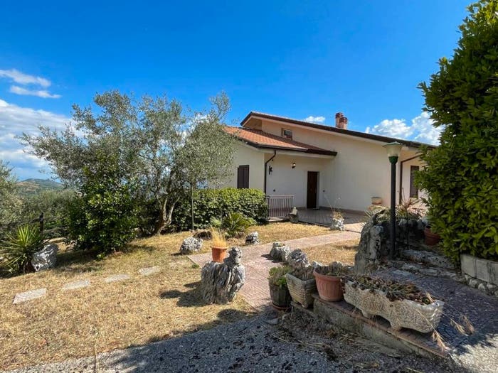Casa con 5 locali in vendita in Via Miravalle, Ferentino
