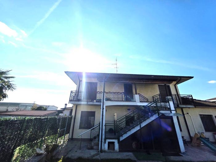Appartamento bilocale in vendita in Via Rovereto, Centro, Busto Garolfo