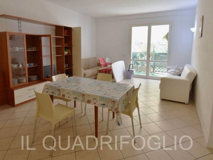 Appartamento bilocale in vendita in Via Vesuvio, Pinarella, Cervia