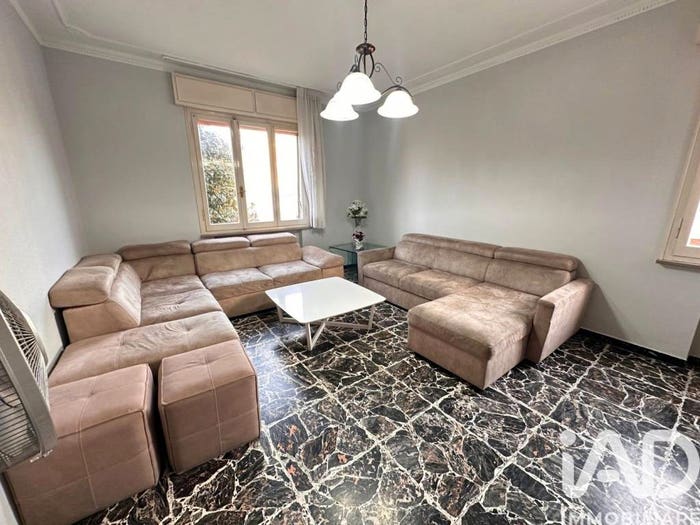 Appartamento quadrilocale in vendita in Via Tagliate, Centro, Mirandola