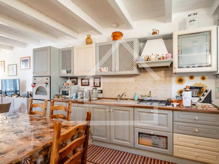 Appartamento trilocale in vendita in Via Montello, Tabiago Cibrone, Nibionno