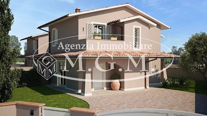 Appartamento con 5 locali in vendita in Pontedera