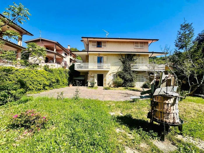 Casa quadrilocale in vendita in Via del Piscarello, Centro, Palestrina