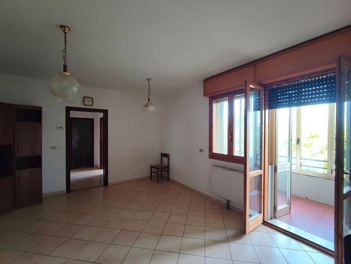Appartamento con 5 locali in vendita in Piazza Risorgimento, Centro, Bondeno