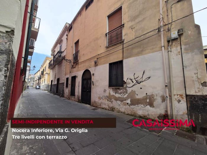 Appartamento quadrilocale in vendita in Via Gustavo Origlia, Nocera Inferiore