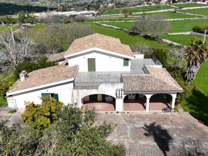 Casa quadrilocale in vendita in Contrada Mauto, Modica Alta, Modica