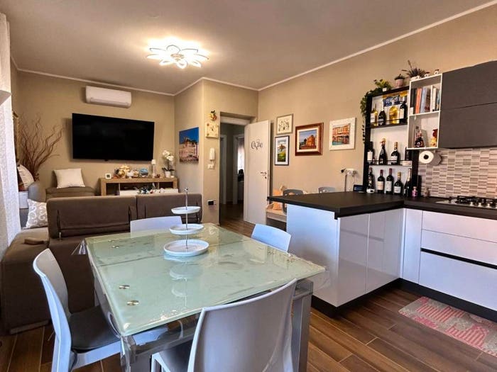 Appartamento quadrilocale in vendita in Via Gaetano Donizetti, Centro, Bosa