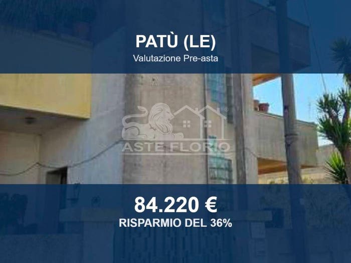 Casa con 6 locali in vendita in Via Tasso, Centro, Patù