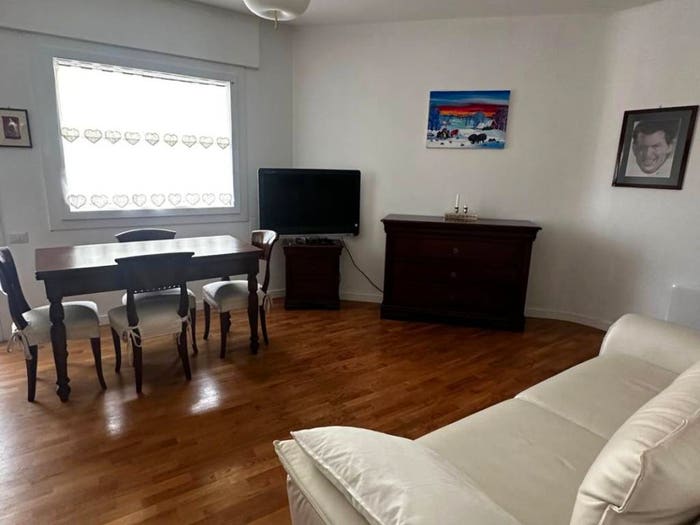 Appartamento trilocale in vendita in Località Euro Villaggio, Centro, Margno