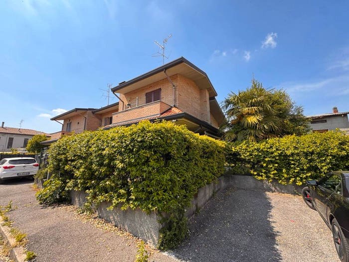 Casa trilocale in vendita in Via Nazionale dei Giovi, Centro, Lentate sul Seveso