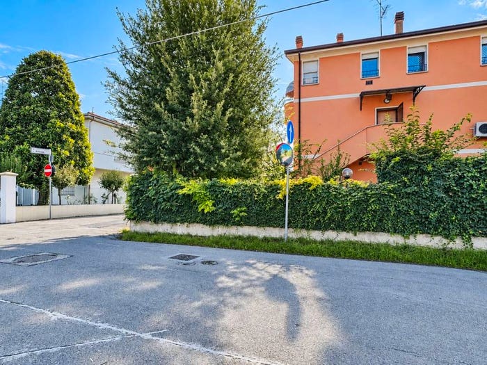 Casa con 5 locali in vendita in Via Ludovico Ariosto, Centro, Correggio