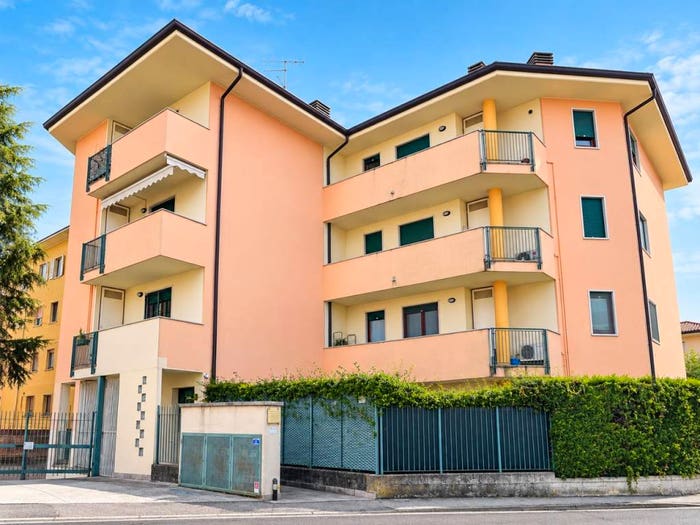 Appartamento bilocale in vendita in Salita Santa Lucia, Santa Lucia Golosine, Verona