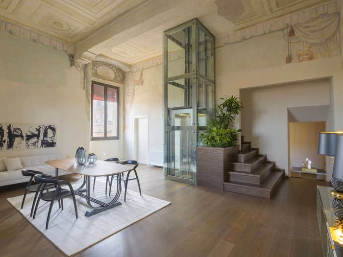 Casa con 6 locali in vendita in Vicolo Tubertini, Centro Storico, Bologna