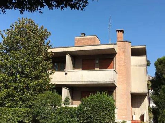 Casa con 6 locali in vendita in Urb Zona Giardini Serravalle Centro, Centro Urbano, Cesena