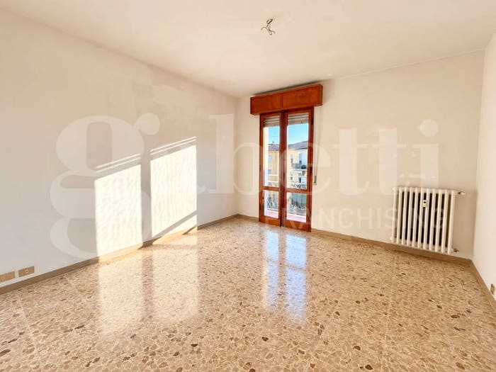 Appartamento con 5 locali in vendita in Via Ventimiglia, Sant'Agnese Università, Modena