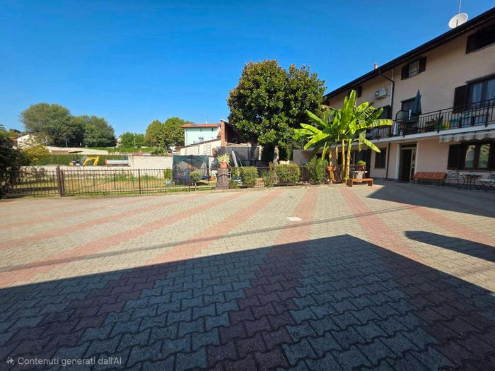 Appartamento trilocale in vendita in Via Giuseppe Garibaldi, Candia Canavese