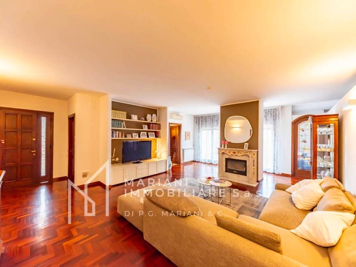 Casa quadrilocale in vendita in Via Marche, Ravello Villastanza Villapia, Parabiago