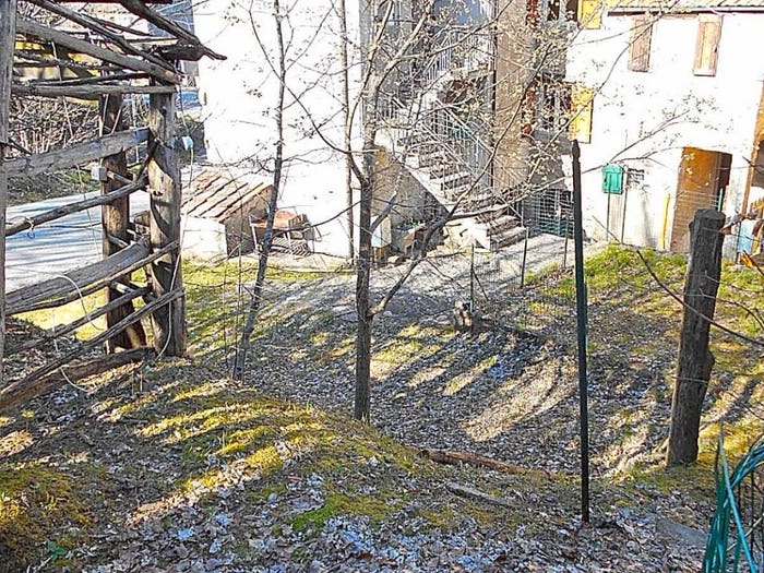 Casa con 6 locali in vendita in Via Poggio Lungo, Femminamorta, Marliana