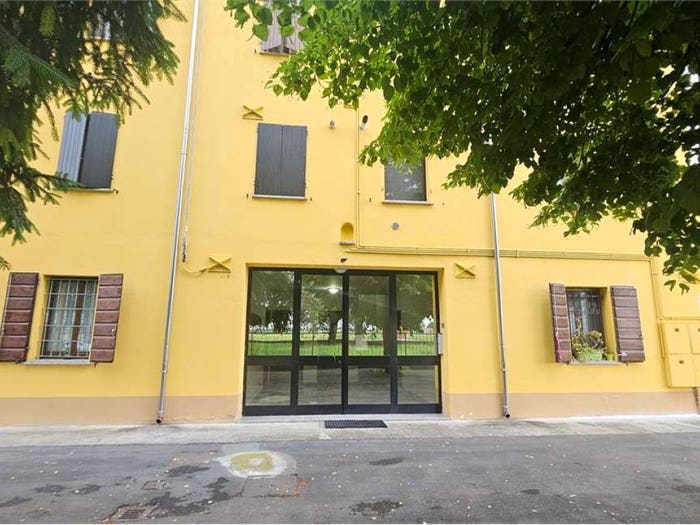 Appartamento trilocale in vendita in Quarantoli, Mirandola
