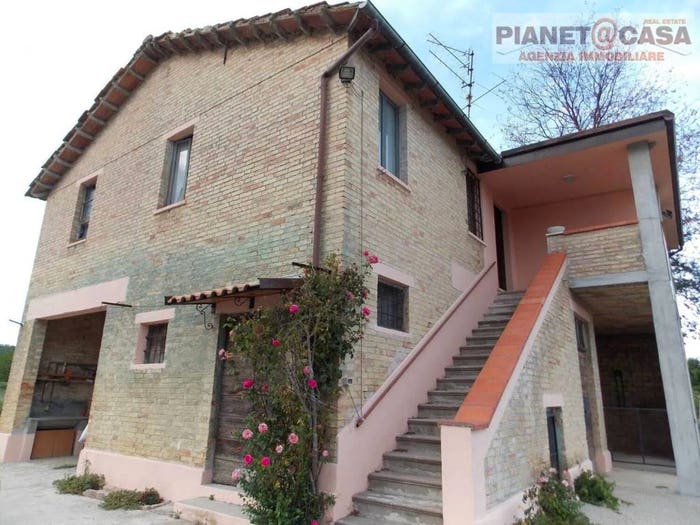 Casa con 6 locali in vendita in Via Casale, Colli del Tronto