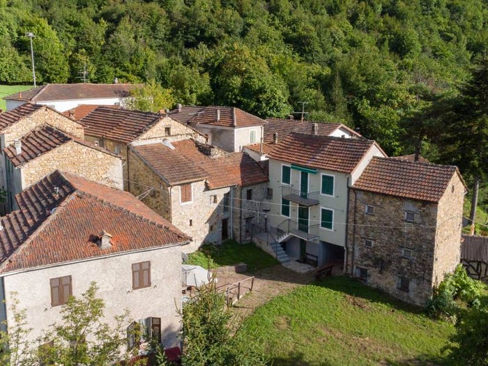 Casa con 6 locali in vendita in Località Piancereto, Cabella Ligure