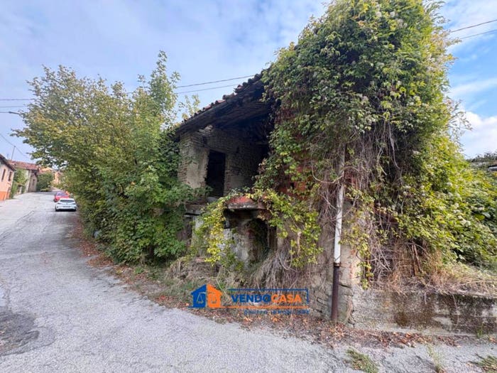 Casa monolocale in vendita in Via Conte d'Aste, Somano