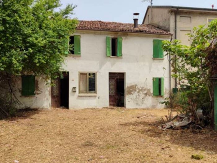 Casa con 6 locali in vendita in Via Stoppiaro, Dragoncello, Poggio Rusco