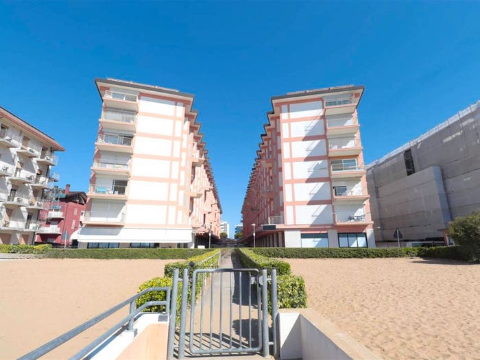 Appartamento con 6 locali in vendita in LARGO CENTRO COMMERCIALE, Lido Centro Ovest, Jesolo
