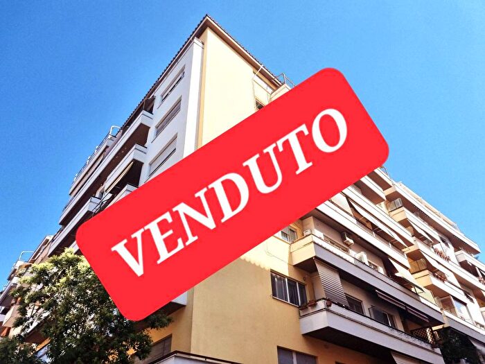 Appartamento trilocale in vendita in Via Luigi Robecchi Brichetti, San Saba Caracalla, Roma